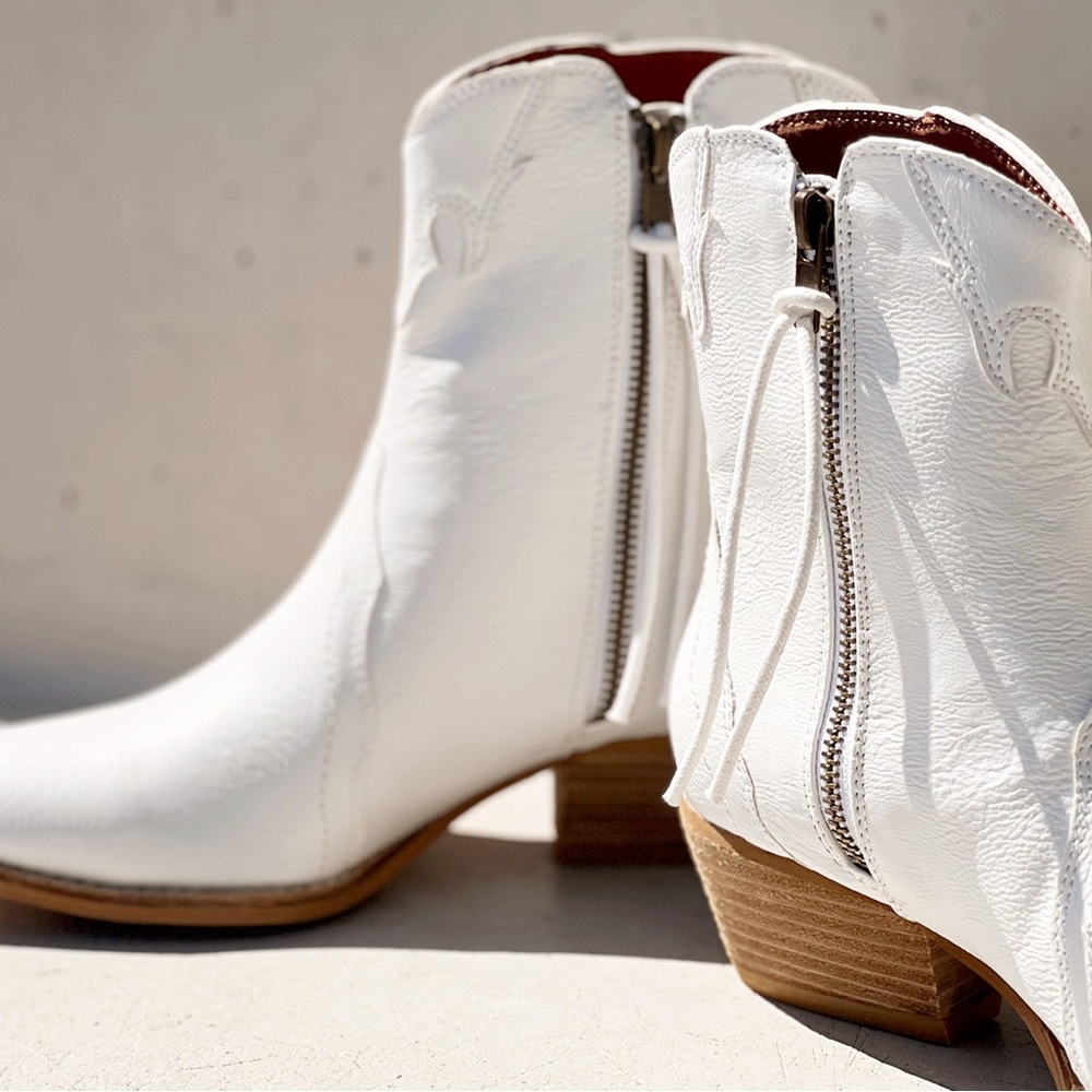 NEW Pointy Toe Stack Block Heel Zip Up Western Ankle Booties Boots Off White - Picture 8 of 15